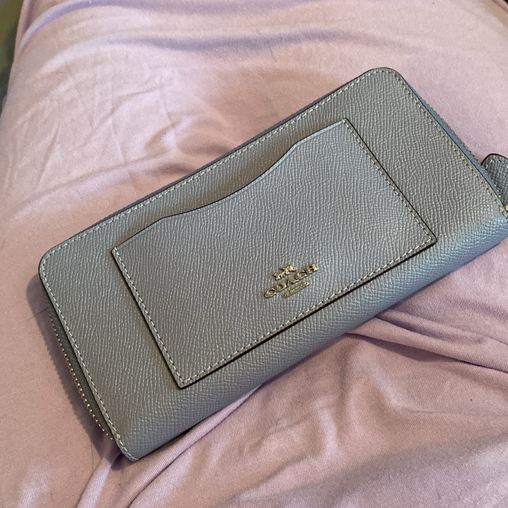Coach Zip Around Accordion Wallet in Light Blue/Putple Periwinkle